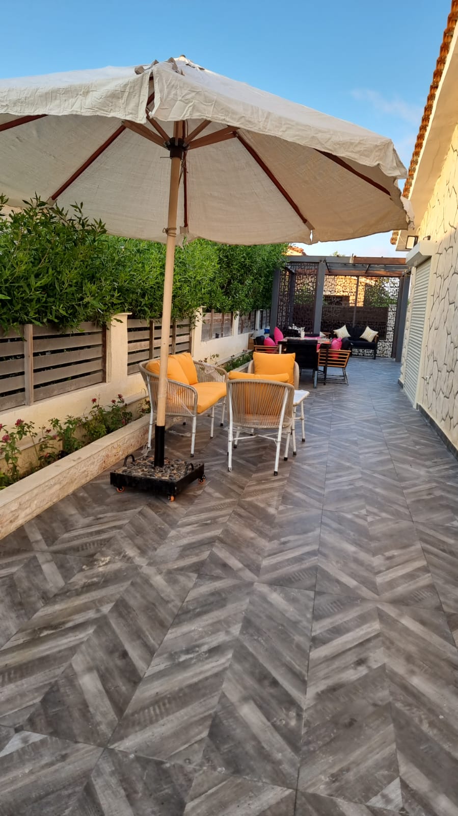 Nestica real outdoor furniture delivery 8